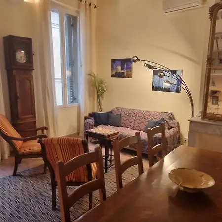 Apartment Loft In Particulier, City-center, Air Conditioned Aix-en-Provence