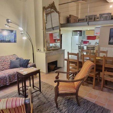 Loft In Particulier, City-center, Air Conditioned Apartment Aix-en-Provence